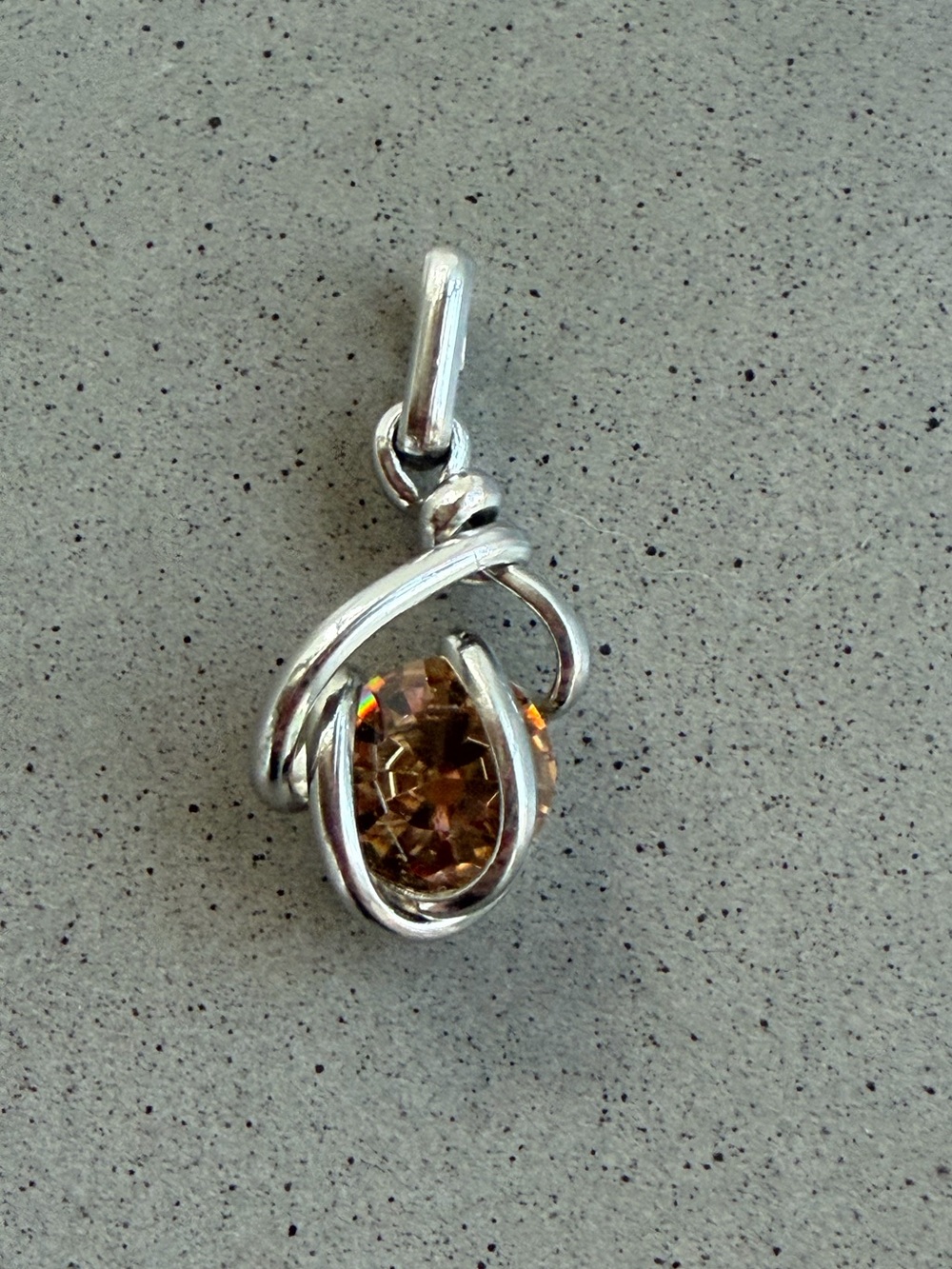 Silver Pendant with Champaign Brown Crystal